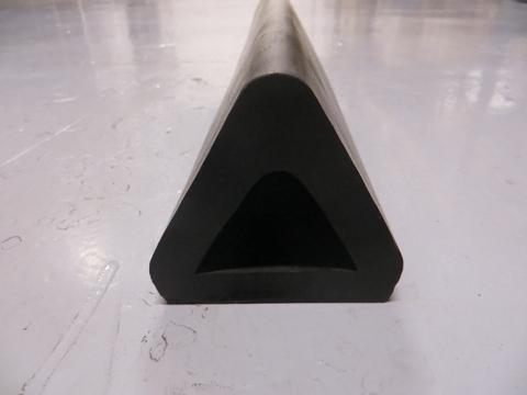 R113 Extrusion (92 x 95 x 2600 mm)